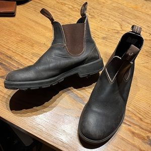 Blundstone Classic Size 9 US Men’s Chelsea Boots